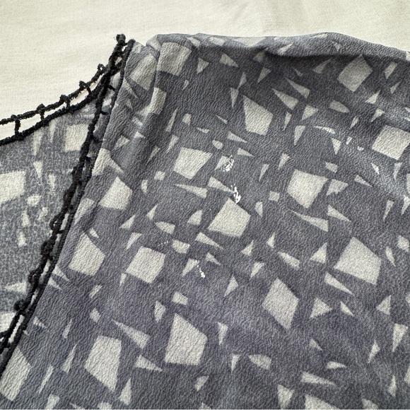 Johnny Was Biya Small 100% Silk Blouse Tunic Top ~ Relaxed Fit Gray Boho Modern - Picture 5 of 10